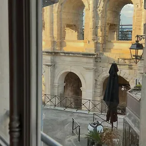 In Arles: De L'amphitheatre Appartement Arles